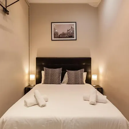 Key Bcn 3o2a 8p 4h Apartment *