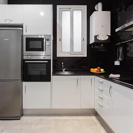 Key Bcn 3o2a 8p 4h Appartamento *